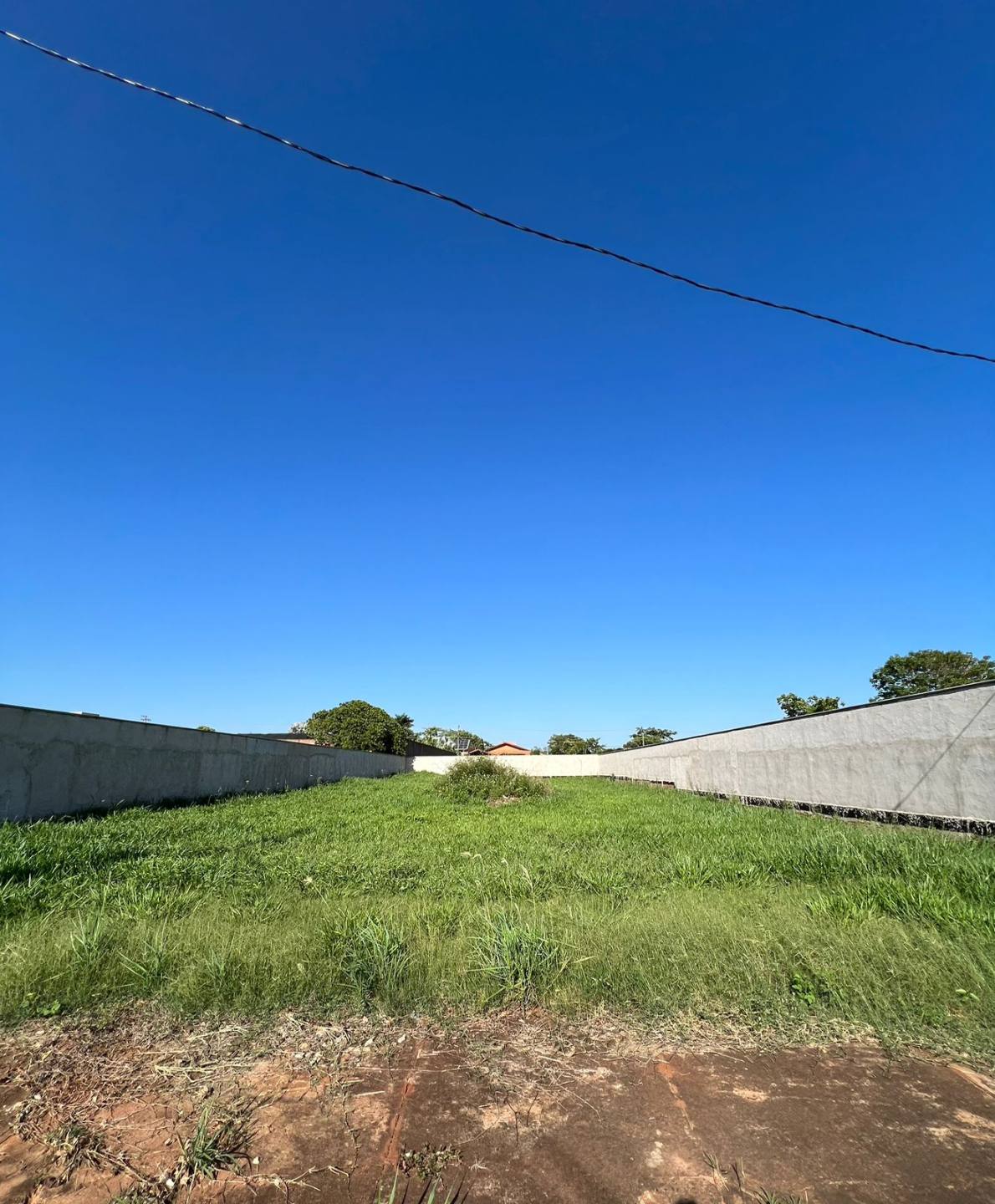 Terreno em Condomínio Fechado