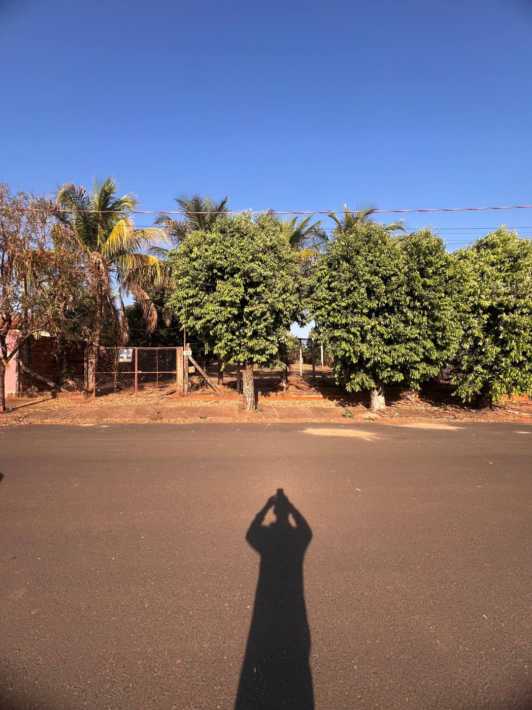 Terreno em Condomínio Fechado